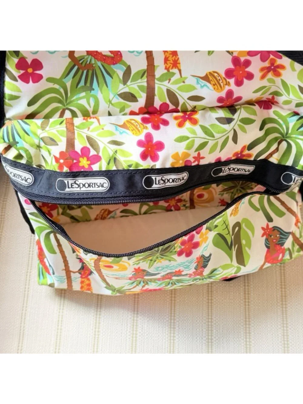 LeSportsac Backpack Sweet Wahine Hawaii Exclusive Limited Edition Hula Girl